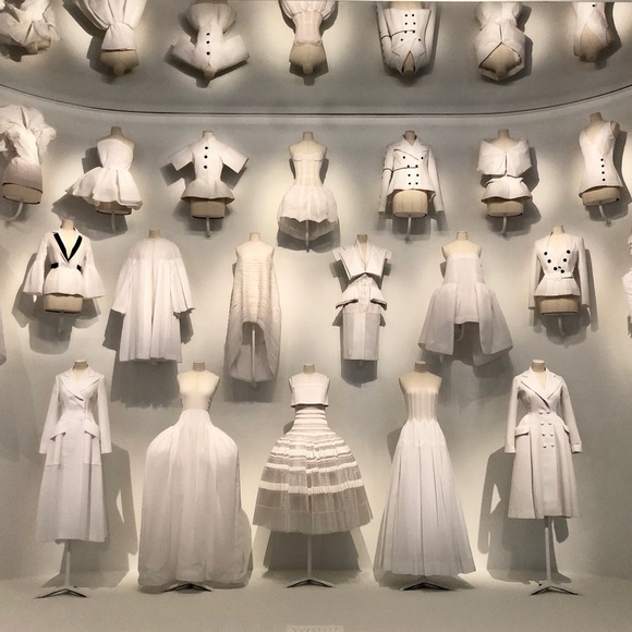 Meet your Posher, Tiffany - Picture 1 of 1